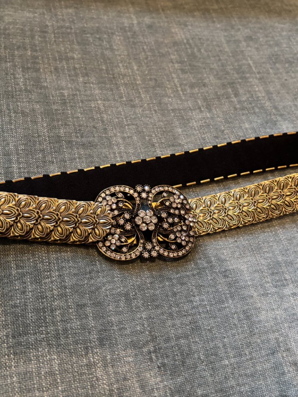 Kelli Kouri Goldtone Metal Plate Stretch Belt, Crystal  Rhinestone Buckle - Picture 2 of 12